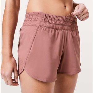 Lululemon Tracker V* 4”